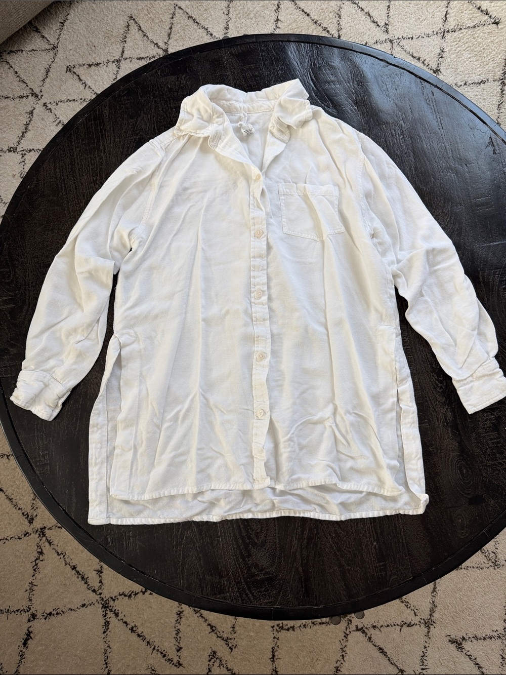 Japna White Long-Sleeve Button-Down Shirt